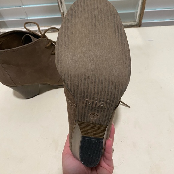 Great condition ankle boots! - Picture 3 of 4